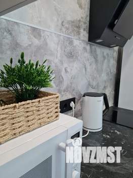 1-к квартира, посуточно, 40м2, 13/25 этаж