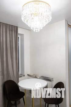 2-к квартира, посуточно, 40м2, 21/28 этаж