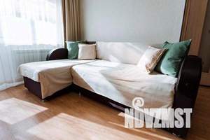 2-к квартира, посуточно, 44м2, 1/1 этаж