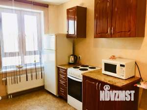 1-к квартира, посуточно, 35м2, 8/17 этаж