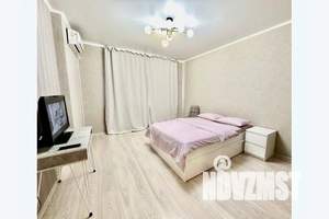 1-к квартира, посуточно, 40м2, 18/18 этаж