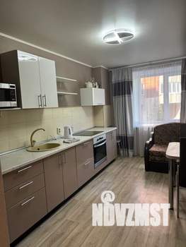1-к квартира, посуточно, 40м2, 1/9 этаж