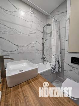 Студия квартира, посуточно, 30м2, 24/24 этаж