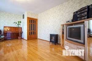 3-к квартира, посуточно, 80м2, 6/10 этаж