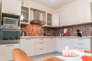 1-к квартира, посуточно, 50м2, 7/10 этаж