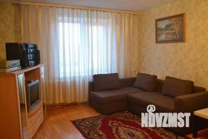 3-к квартира, посуточно, 80м2, 6/10 этаж