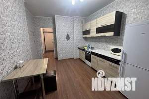 1-к квартира, посуточно, 35м2, 13/24 этаж