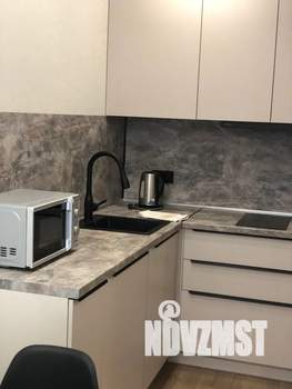 Студия квартира, посуточно, 35м2, 13/28 этаж