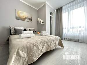 Студия квартира, посуточно, 36м2, 13/25 этаж