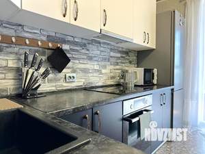 2-к квартира, посуточно, 52м2, 27/30 этаж