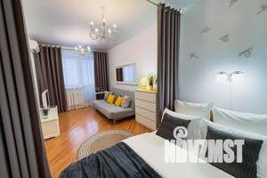 1-к квартира, посуточно, 42м2, 5/13 этаж