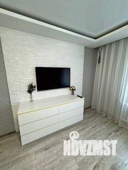 1-к квартира, посуточно, 64м2, 1/1 этаж