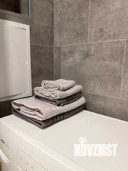 1-к квартира, посуточно, 40м2, 13/21 этаж