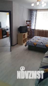 1-к квартира, посуточно, 41м2, 1/9 этаж