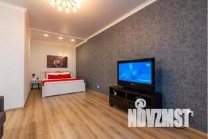 1-к квартира, посуточно, 40м2, 7/18 этаж