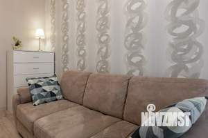 1-к квартира, посуточно, 40м2, 23/25 этаж