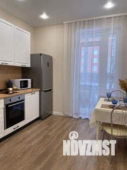 1-к квартира, посуточно, 39м2, 2/25 этаж