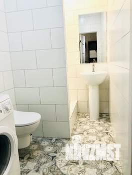 Студия квартира, посуточно, 35м2, 20/21 этаж