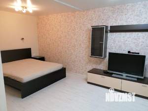 Студия квартира, на длительный срок, 38м2, 8/18 этаж