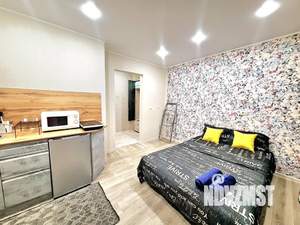Студия квартира, посуточно, 35м2, 1/9 этаж
