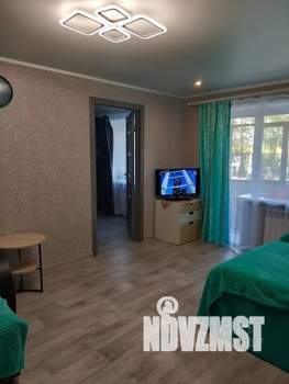 2-к квартира, посуточно, 45м2, 2/5 этаж