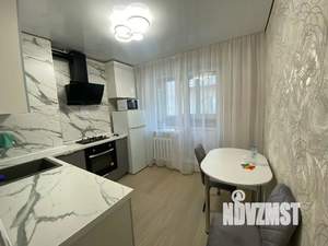 1-к квартира, посуточно, 40м2, 2/10 этаж