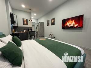 Студия квартира, посуточно, 36м2, 1/20 этаж