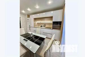 2-к квартира, посуточно, 60м2, 13/25 этаж