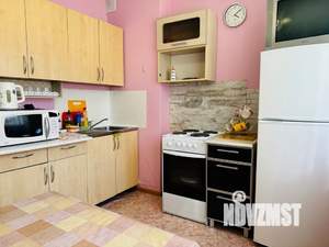 2-к квартира, посуточно, 50м2, 1/16 этаж