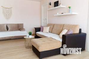 2-к квартира, посуточно, 50м2, 1/1 этаж