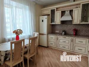 2-к квартира, посуточно, 60м2, 3/7 этаж