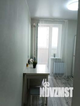 1-к квартира, посуточно, 33м2, 2/27 этаж