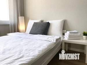 1-к квартира, посуточно, 38м2, 17/25 этаж