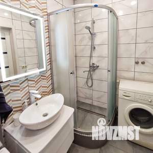 Студия квартира, посуточно, 28м2, 20/22 этаж