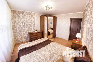 1-к квартира, посуточно, 65м2, 1/1 этаж