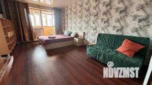 1-к квартира, посуточно, 54м2, 1/1 этаж