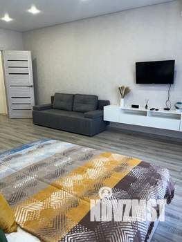 Студия квартира, посуточно, 32м2, 12/32 этаж