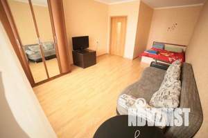 1-к квартира, посуточно, 40м2, 9/10 этаж