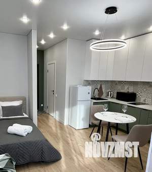 Студия квартира, посуточно, 30м2, 21/24 этаж