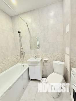 Студия квартира, посуточно, 28м2, 23/23 этаж