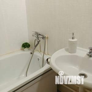 2-к квартира, посуточно, 60м2, 1/17 этаж