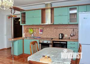 1-к квартира, посуточно, 60м2, 1/1 этаж