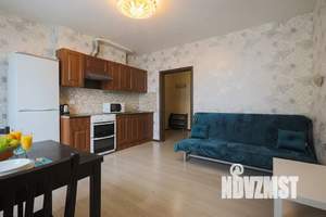2-к квартира, посуточно, 42м2, 23/25 этаж