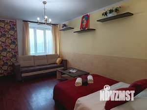 1-к квартира, посуточно, 38м2, 8/10 этаж