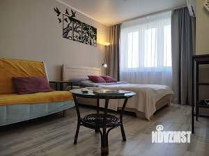 Студия квартира, посуточно, 38м2, 10/25 этаж