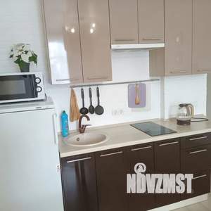 Студия квартира, посуточно, 27м2, 5/7 этаж