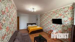 1-к квартира, посуточно, 44м2, 6/18 этаж