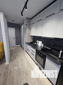 Студия квартира, посуточно, 26м2, 11/33 этаж