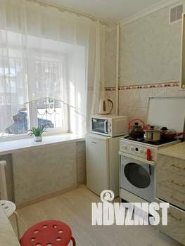 1-к квартира, посуточно, 31м2, 1/5 этаж