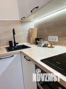 Студия квартира, посуточно, 36м2, 14/25 этаж